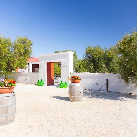 Tenuta Amostuni-country House Bed & Breakfast