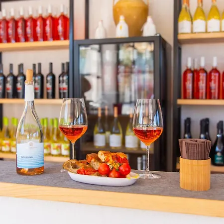 Tenuta Amostuni-country House 住宿加早餐酒店 *